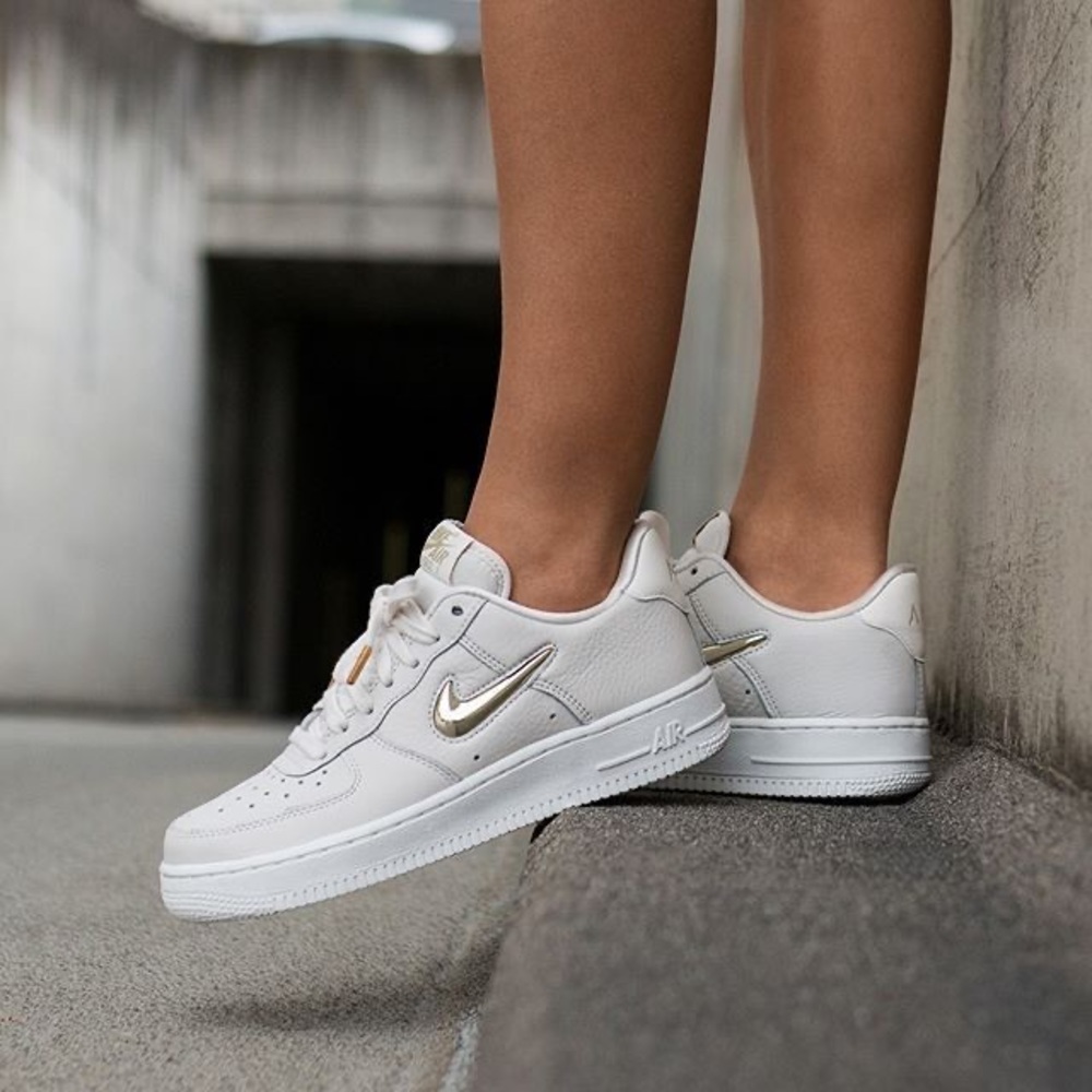 Nike Air Force 1’s 07 PRM LX Sneakers